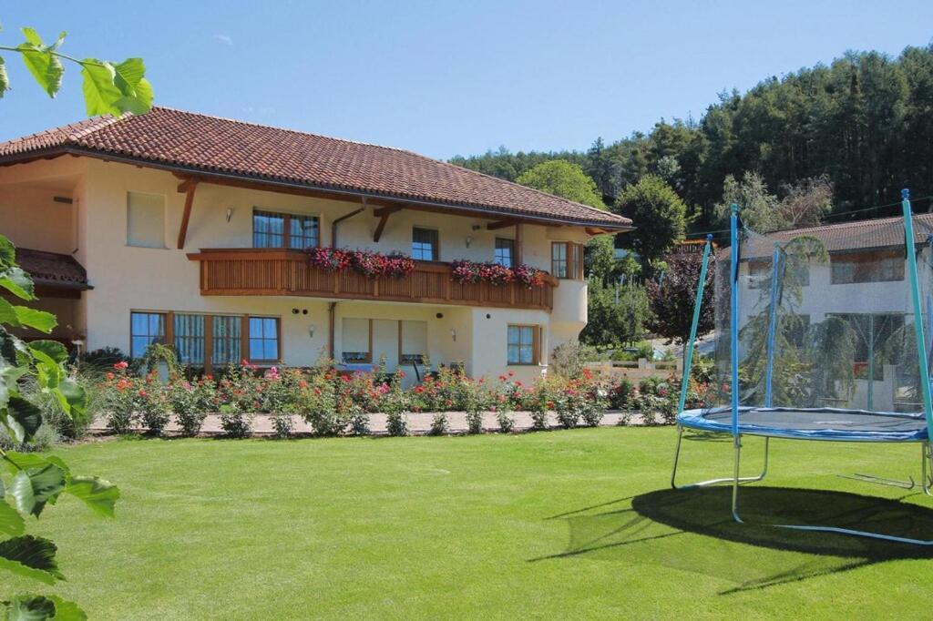 Apartment In Naz-Sciaves With Garden Natz-Schabs Eksteriør bilde